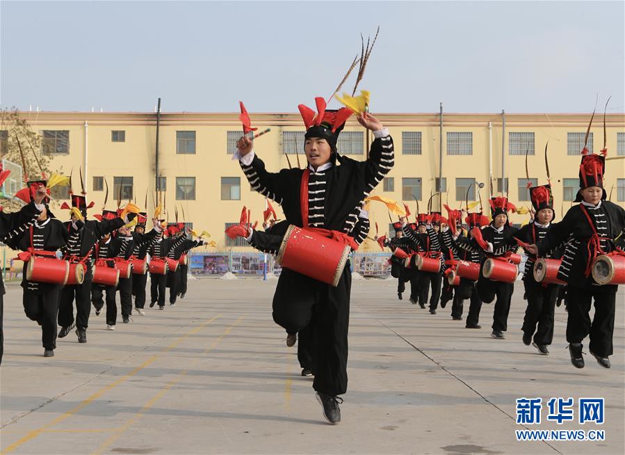 (社會)(4)甘肅武威:非遺“攻鼓子”進校園