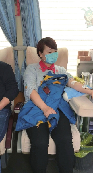 熱血戰(zhàn)疫敬佑生命 蘭州市三家出租車(chē)愛(ài)心車(chē)隊(duì)義務(wù)獻(xiàn)血