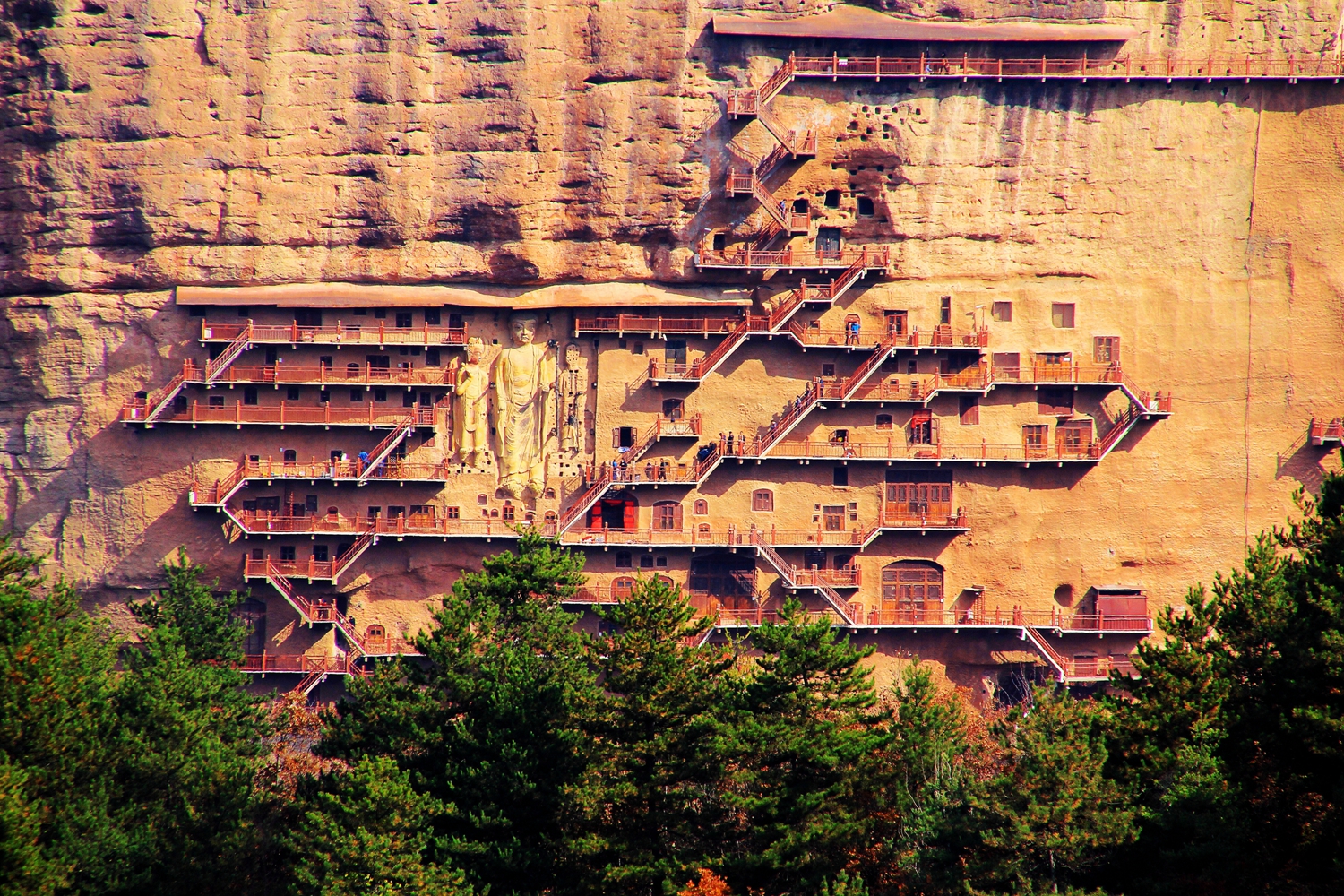 1586314962188221.jpg 張濤《絕壁佛國——麥積山》_副本.jpg