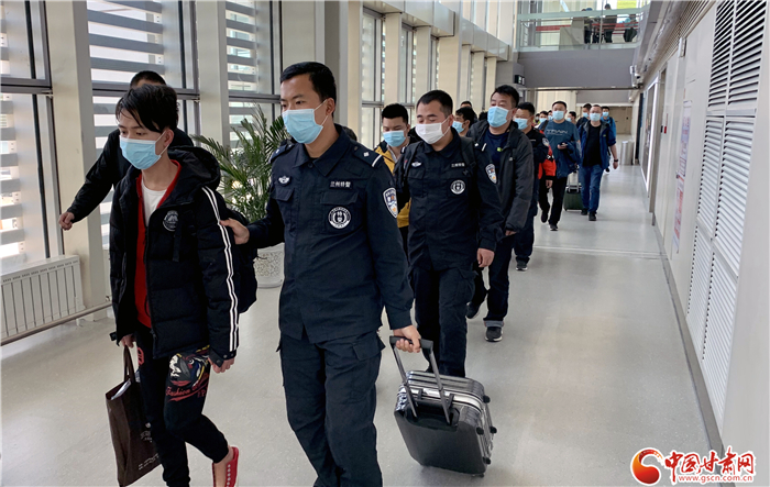 大案特寫(xiě)丨蘭州警方跨省打掉一“資產(chǎn)解凍類(lèi)”犯罪團(tuán)伙（圖）