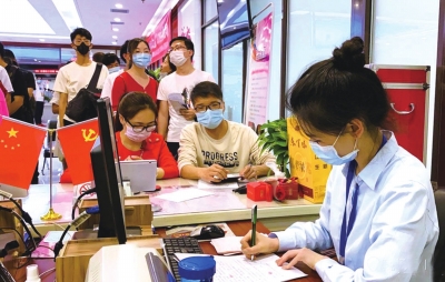 “幸有所愛，不畏山?！?“5·20”當天蘭州城關區(qū)有521對新人領證