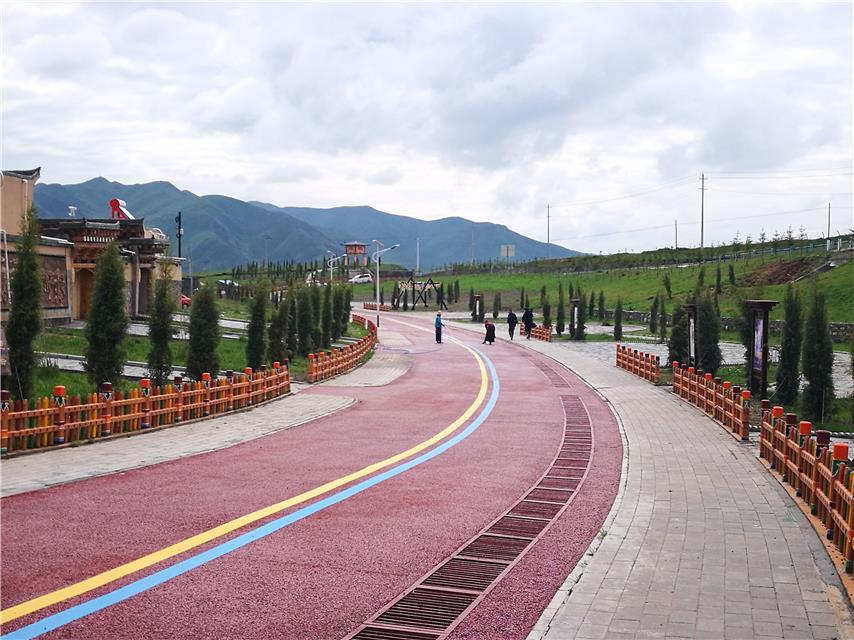 甘肅甘南州夏河縣安果村：吃上“旅游”飯，安心奔小康