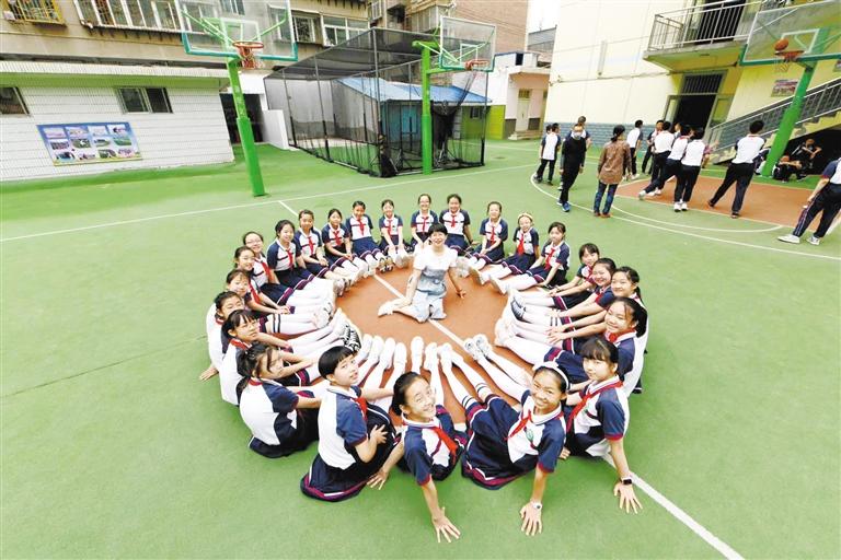 我們畢業(yè)啦！