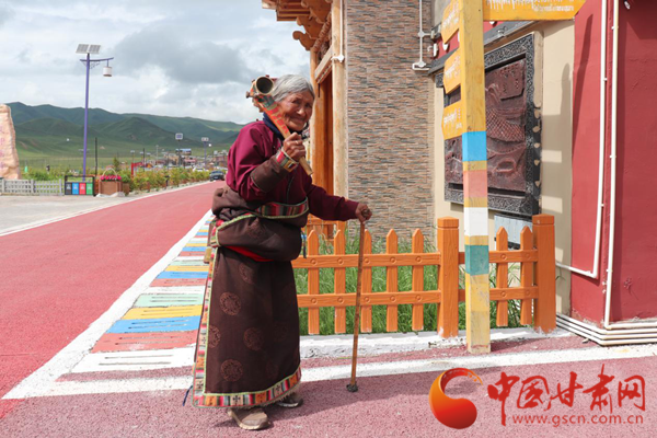 你笑起來(lái)真好看|蘭大學(xué)子看脫貧：幸福洋溢在臉上（組圖）