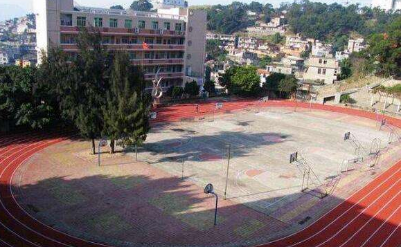 蘭州四城區(qū)初一新生7月23日去對口學(xué)?？窗?>
        </a><em>蘭州四城區(qū)初一新生7月23日去對口學(xué)校看榜</em></li>
    <li><a  target=