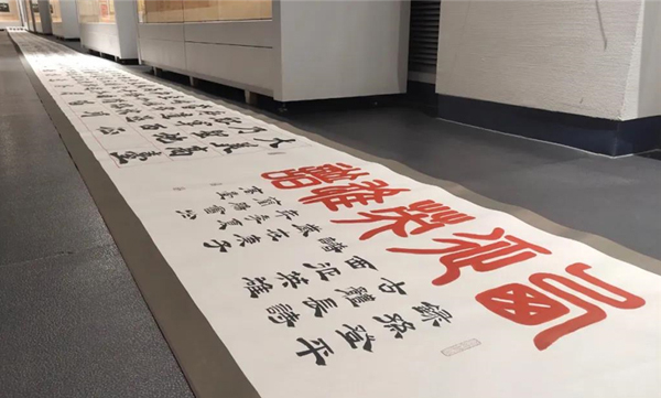 高臺(tái)縣文聯(lián)創(chuàng)作書法作品百米長卷《西征英雄譜》受關(guān)注