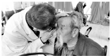 致敬時(shí)代楷?！瓣P(guān)愛(ài)八步沙林場(chǎng)大漠治沙人眼健康公益行動(dòng)”啟動(dòng)