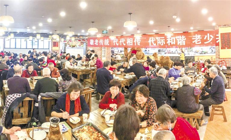 孝滿金城、德潤(rùn)人心 蘭州市舉辦第六屆千叟宴感恩活動(dòng)