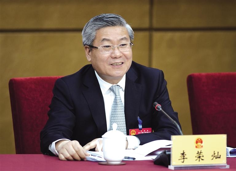 李榮燦在參加城關(guān)代表團(tuán)審議時強(qiáng)調(diào) 打造宜居宜業(yè)宜游品質(zhì)區(qū) 努力為全面建設(shè)現(xiàn)代化中心城市作更大貢獻(xiàn)