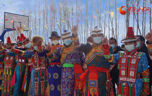 肅南：分紅啦分紅啦！南溝村村民喜領(lǐng)43.3萬元