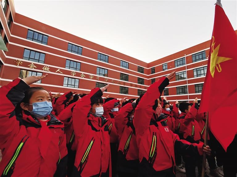 “犇”向新學期！來看蘭州娃的開學第一課