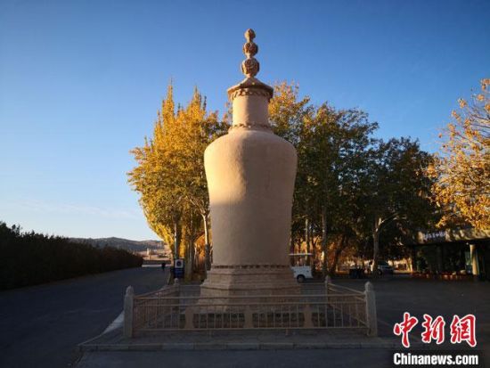 圖為2020年11月，沐浴在晨光中的莫高窟道士塔。(資料圖) 馮志軍 攝