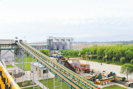 奮力書(shū)寫高質(zhì)量發(fā)展的甘肅答卷——甘肅省各地貫徹落實(shí)“三新一高”要求加快經(jīng)濟(jì)社會(huì)發(fā)展掃描