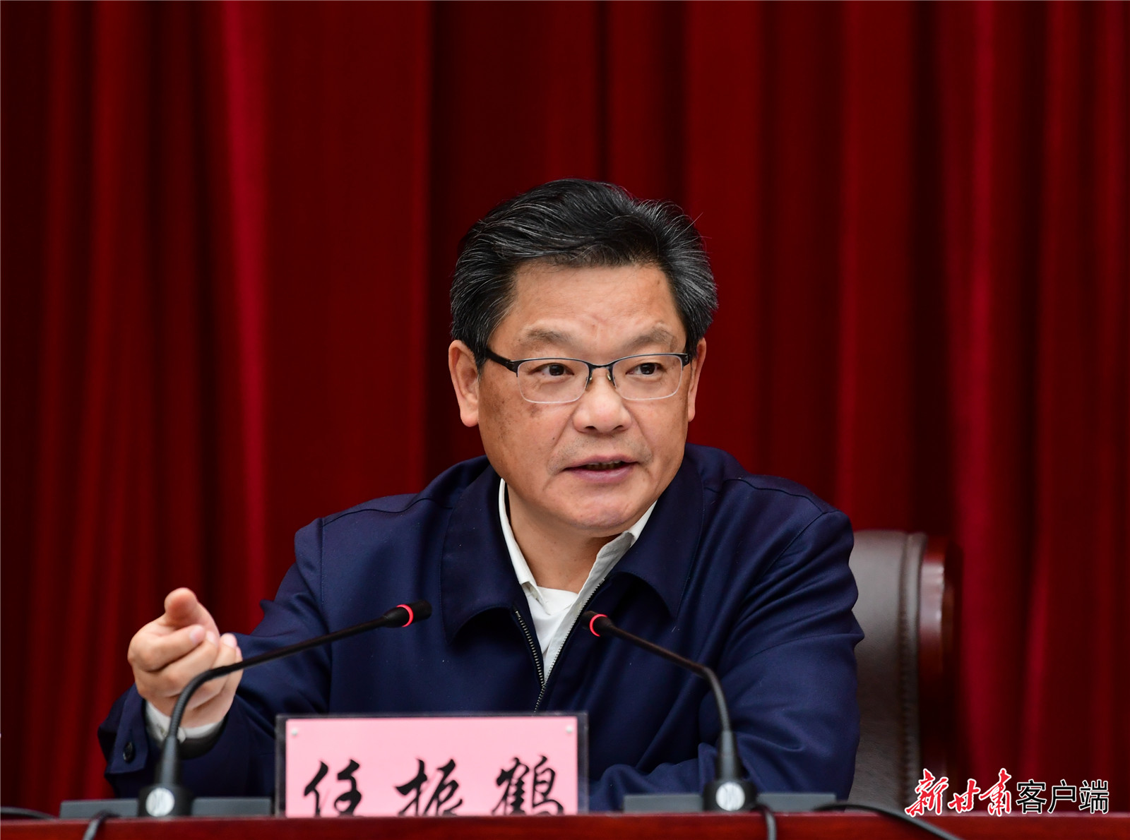 任振鶴在全省新型城鎮(zhèn)化工作推進(jìn)會議上強(qiáng)調(diào)：凝心聚力抓落實(shí)、蹄疾步穩(wěn)向前進(jìn)，奮力推進(jìn)新型城鎮(zhèn)化建設(shè)再上新臺階