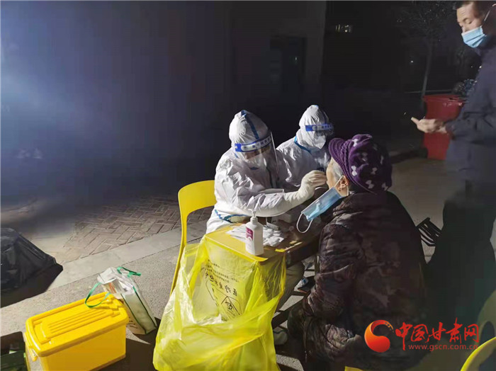 專家詳解新版新冠診療方案：為何輕型病例可以不住院了？